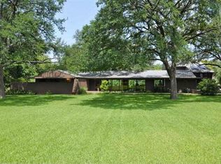 9345 Sunny Brook Ln, Dallas, TX 75220
