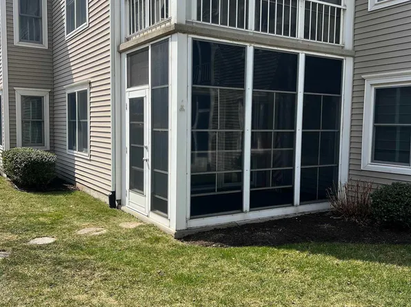 306 E Medusa St APT 1B, Syracuse, IN 46567