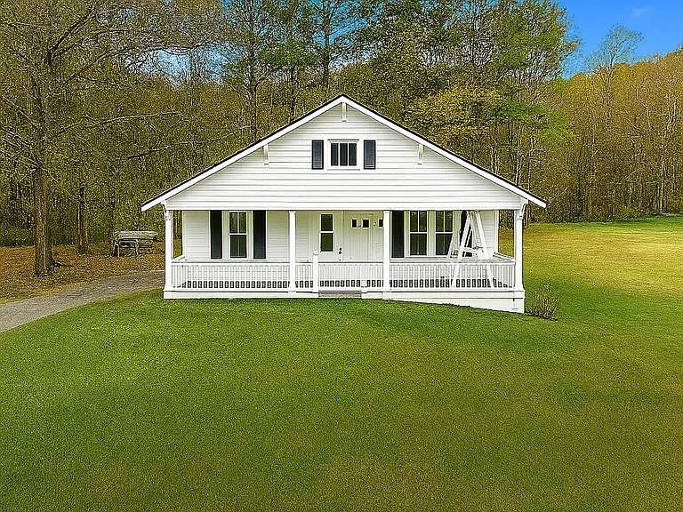 7025 Rico Rd — Photo 2
