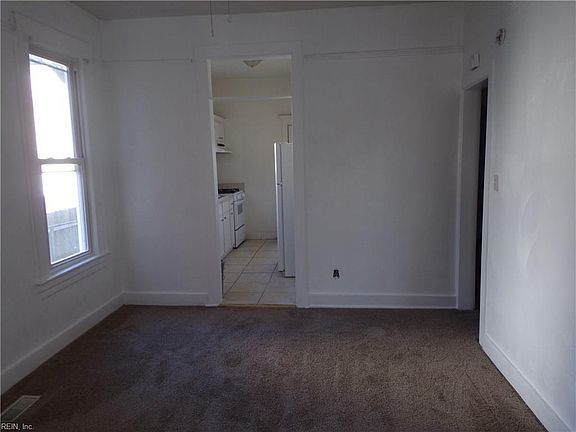 3rd image of 3306 Omohundro Ave #A