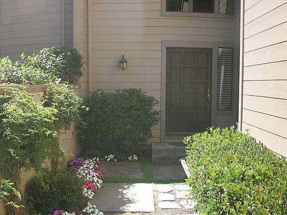 2nd image of 110 Greenfield Pl