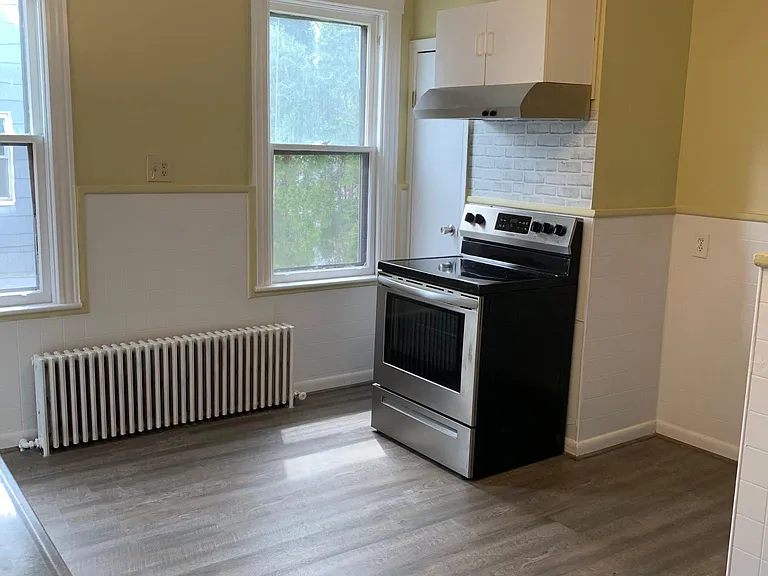 192 Arnoldale Rd #2 — Photo 2