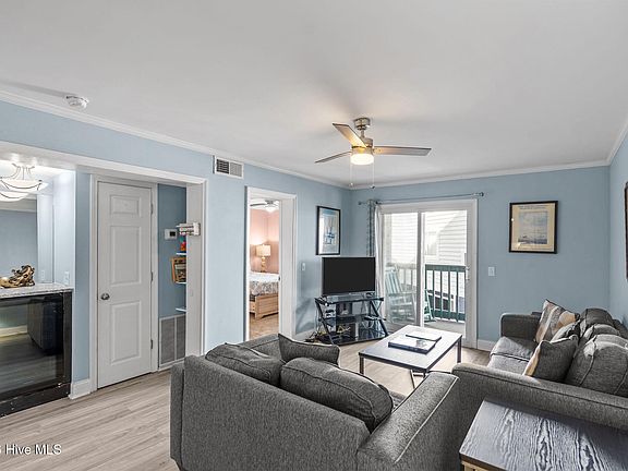 4th image of 1404 Canal Drive Apt 11