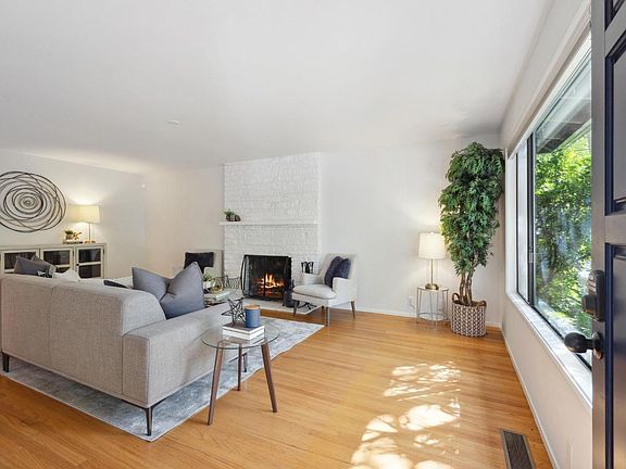5th image of 1732 Reynard Lane