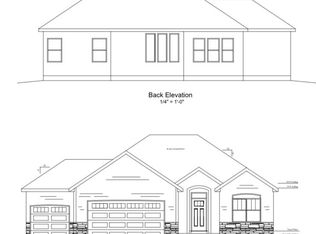 11806 E Ridgeview Ct, Peculiar, MO 64078