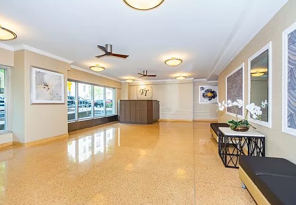 2nd image of 3130 Irwin Ave APT 6C