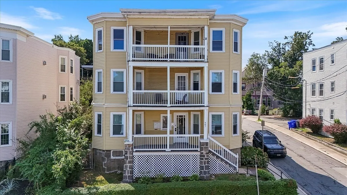3 bed, 2.0 bath, 1250 sqft, $3,500 — Photo 1