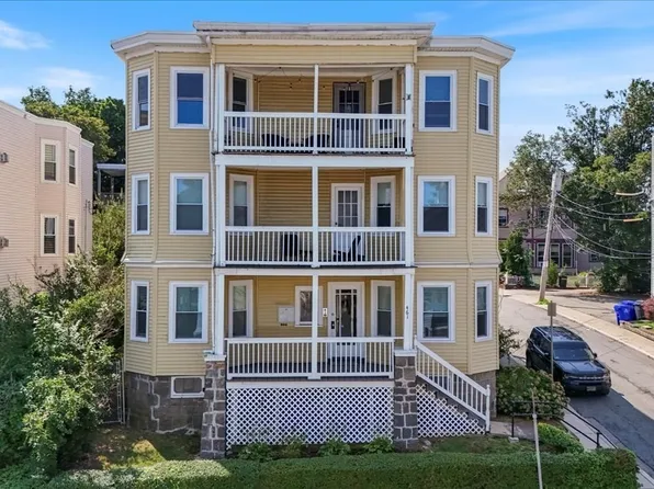 461 Ashmont St Floor 3, Boston, MA 02122