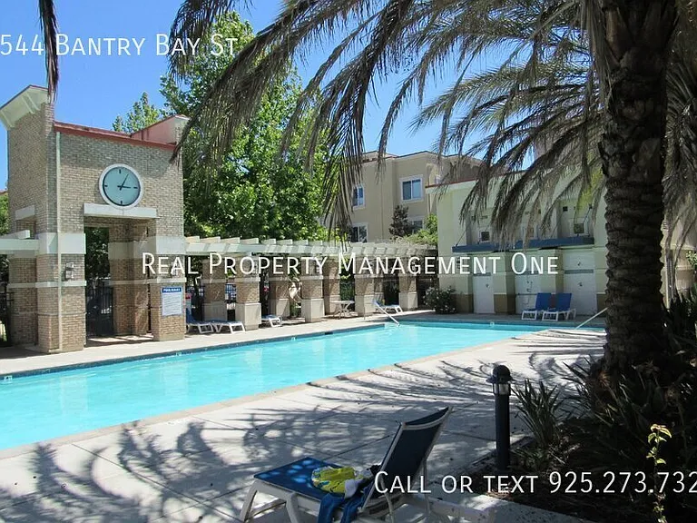 6544 Bantry Bay St — Photo 36
