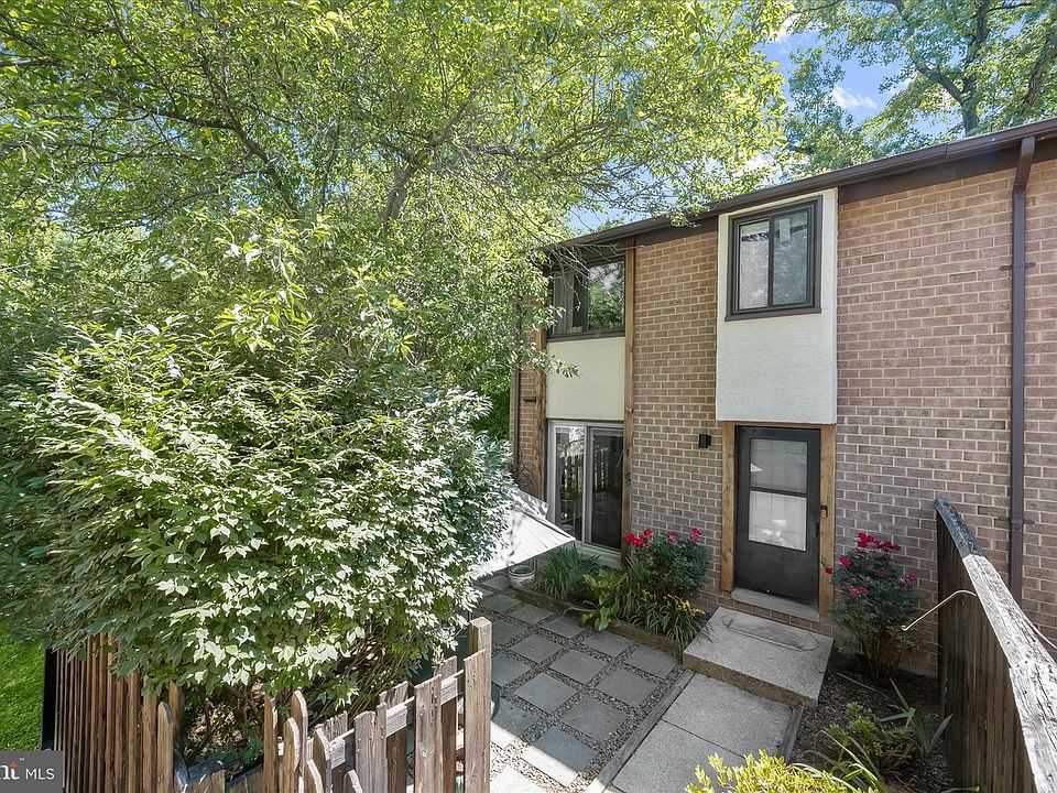 1st image of 6547 Overheart Ln