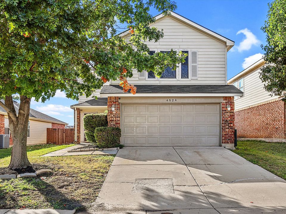 1st image of 4824 Waterford Dr