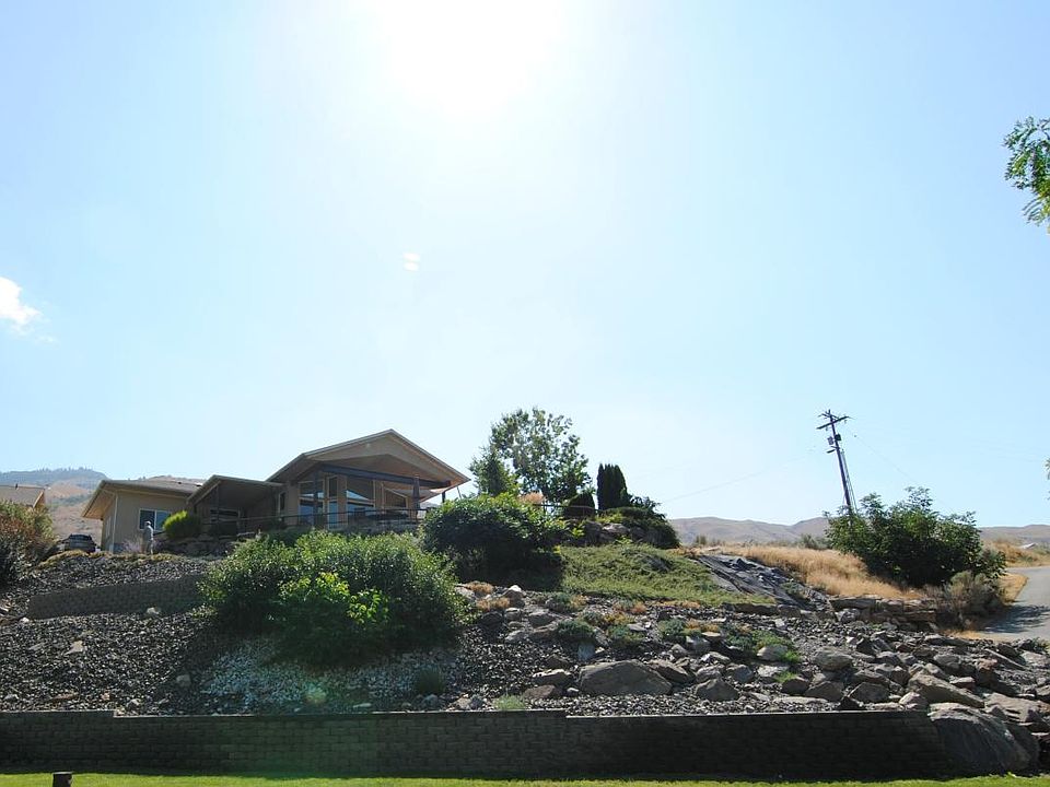 1st image of 30 Shore Dr