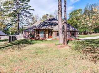 6701 Spring Valley Dr, Shreveport, LA 71107