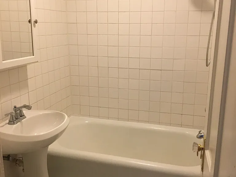 3435 Shenandoah Ave #S — Photo 5