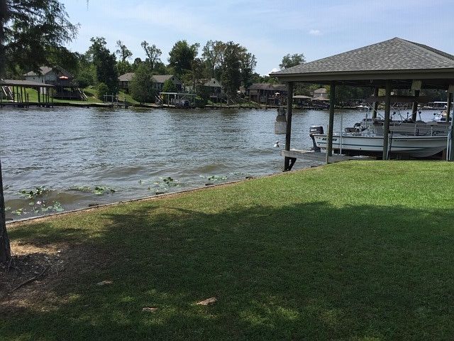 1st image of 21135 Waterfront East Dr