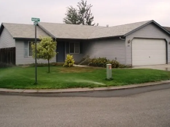 225 W Navaho Ave, Post Falls, ID 83854