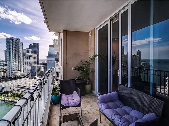 3rd image of 801 Brickell Key Blvd Floor 30