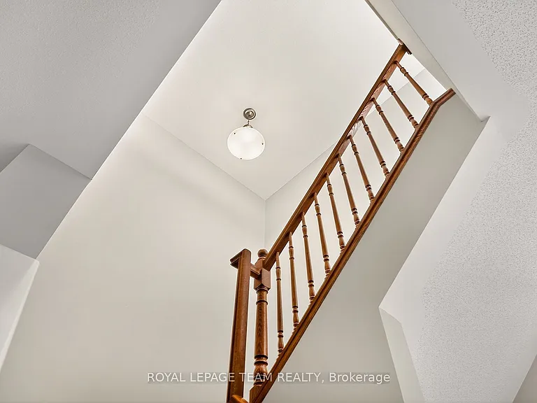 619 Geranium Walk — Photo 20