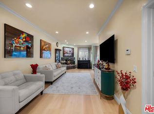17914 Magnolia Blvd Unit 130, Encino, CA 91316