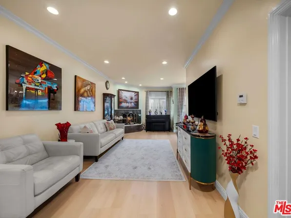 17914 Magnolia Blvd Unit 130, Encino, CA 91316