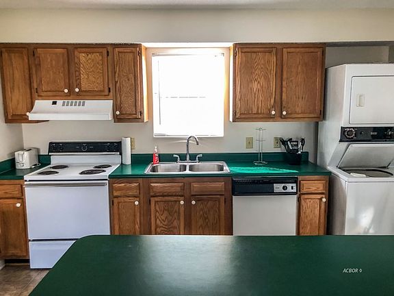4th image of 15 S Shafer St APT 902