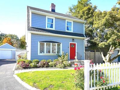 6 Leonard Street, Glen Cove, NY, 11542