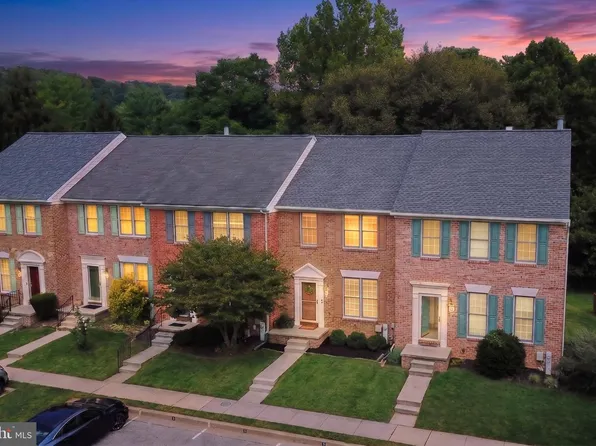 7 Snowberry Ct, Cockeysville, MD 21030