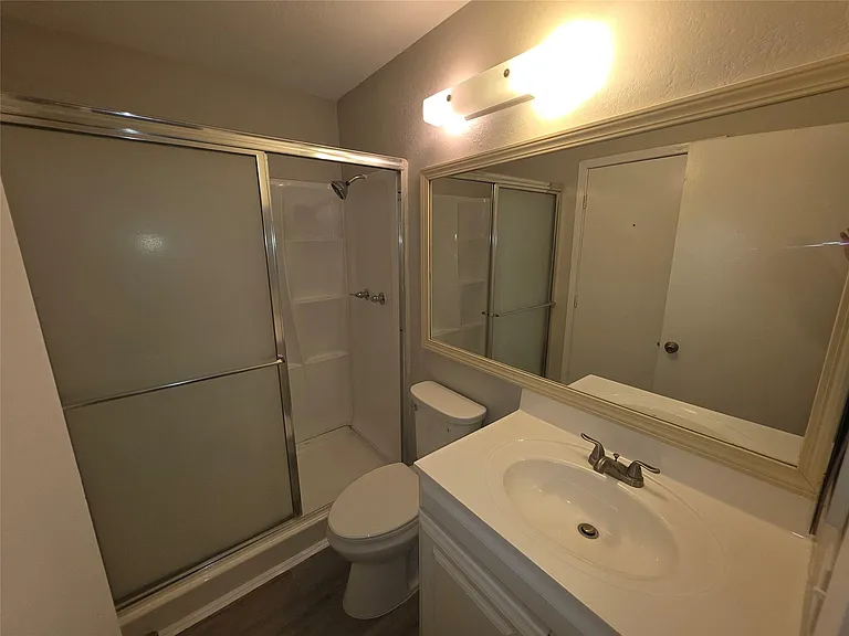 21019 Western Valley Dr — Photo 9