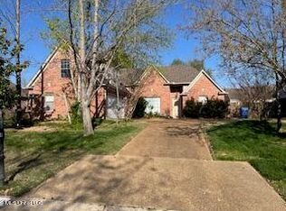 7460 Hunters Forest Dr, Olive Branch, MS 38654