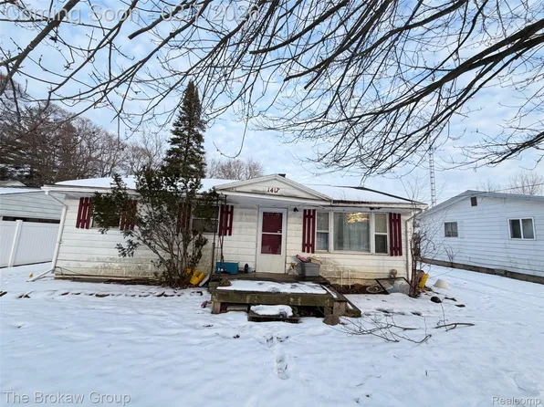 1417 Mintola Ave, Flint, MI 48532