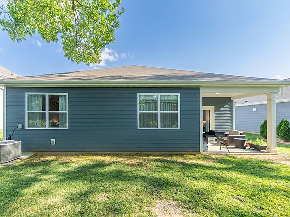 3rd image of 123 Olivia Cir