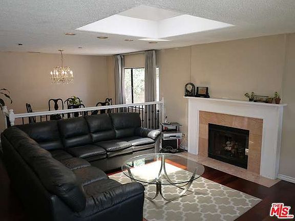 5th image of 2415 La Crescenta Ave
