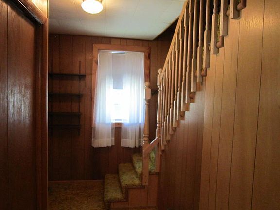 4th image of 1031 Dettloff St