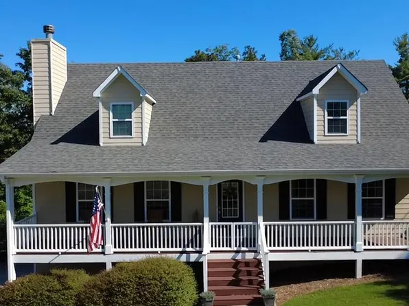 348 S Woods Dr, Jasper, GA 30143