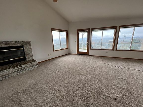 5th image of 19514 Richmond Beach Dr NW