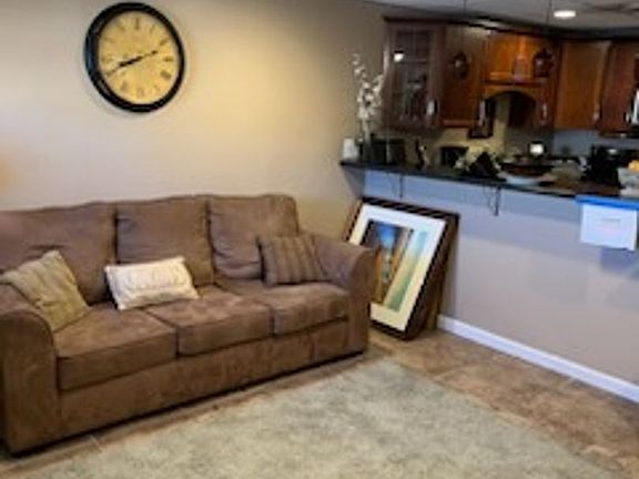 4th image of 120 W Walnut St #1