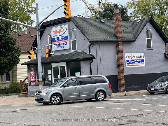 3rd image of 25 Park Hill Rd W