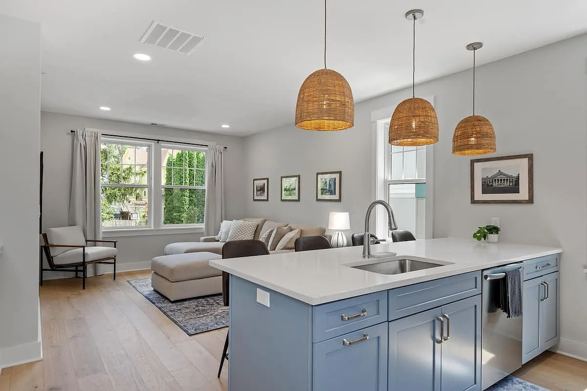 1 bed, 900 sqft, $3,000 — Photo 1