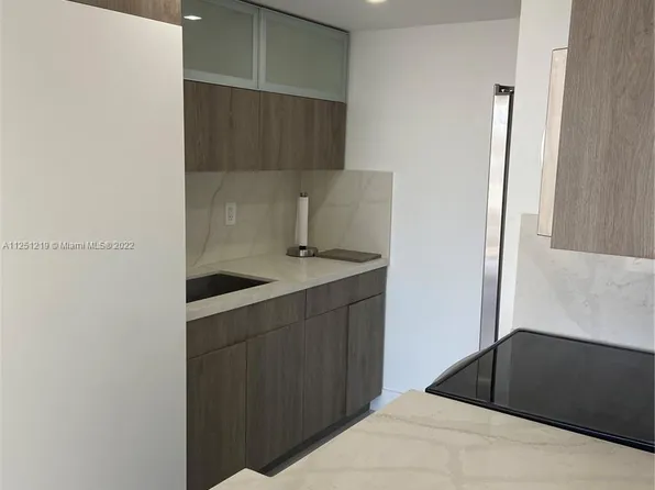 2000 NE 135th St APT 209, North Miami, FL 33165