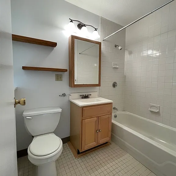 1409 Commonwealth Ave #305 — Photo 11