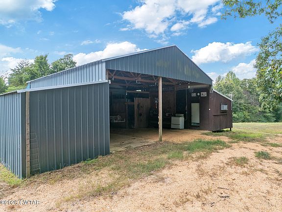 5th image of 957 Holladay Rd