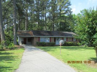3121 Ridgecrest Dr, Rocky Mount, NC 27803