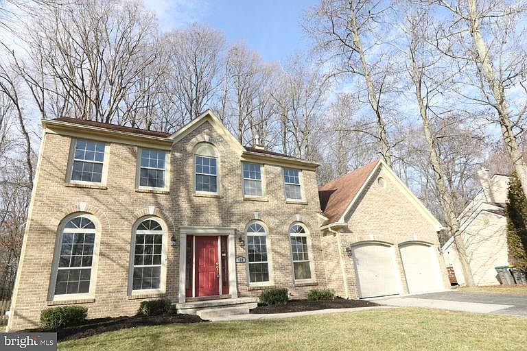 1st image of 122 Country Woods Dr