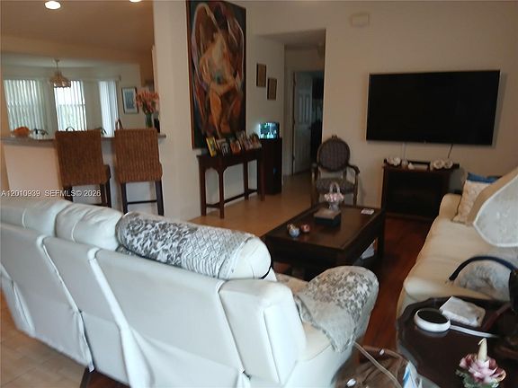 3rd image of 5880 SW 102nd St