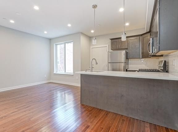 4th image of 5433 Christian St #1