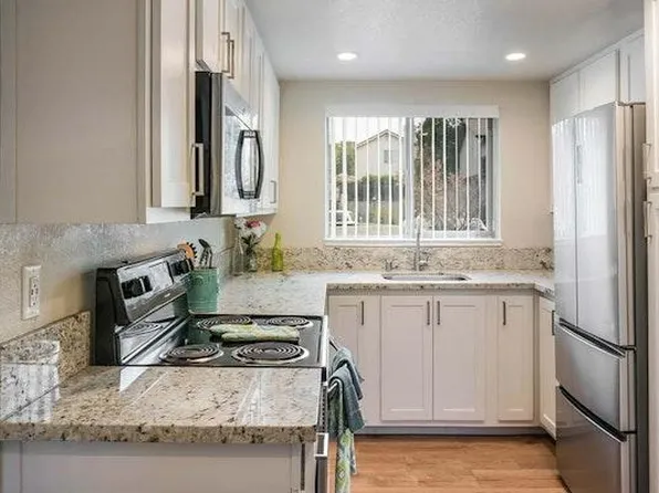 Promenade Park Apartments