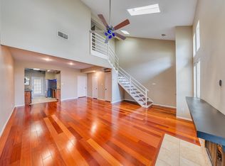 1018 Memorial Village Dr #124, Houston, TX 77024
