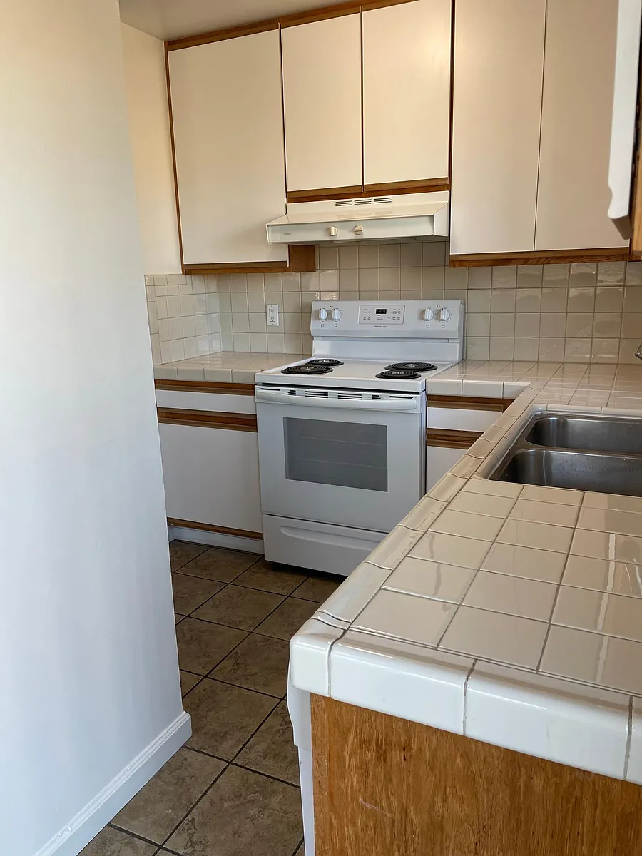 Building Photo - 815 Hawthorne St #1