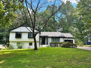 4017 Grimstead Ln, Raleigh, NC 27613