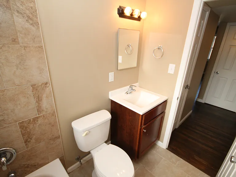 136 Old Ballwin Rd #A — Photo 9